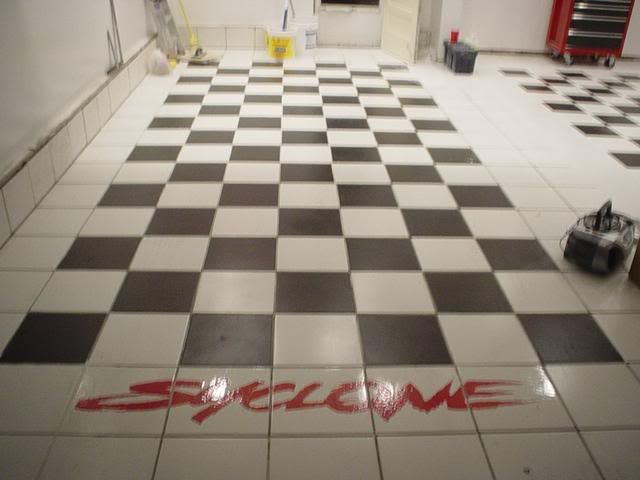 GARAGE-10-20-04--4.jpg