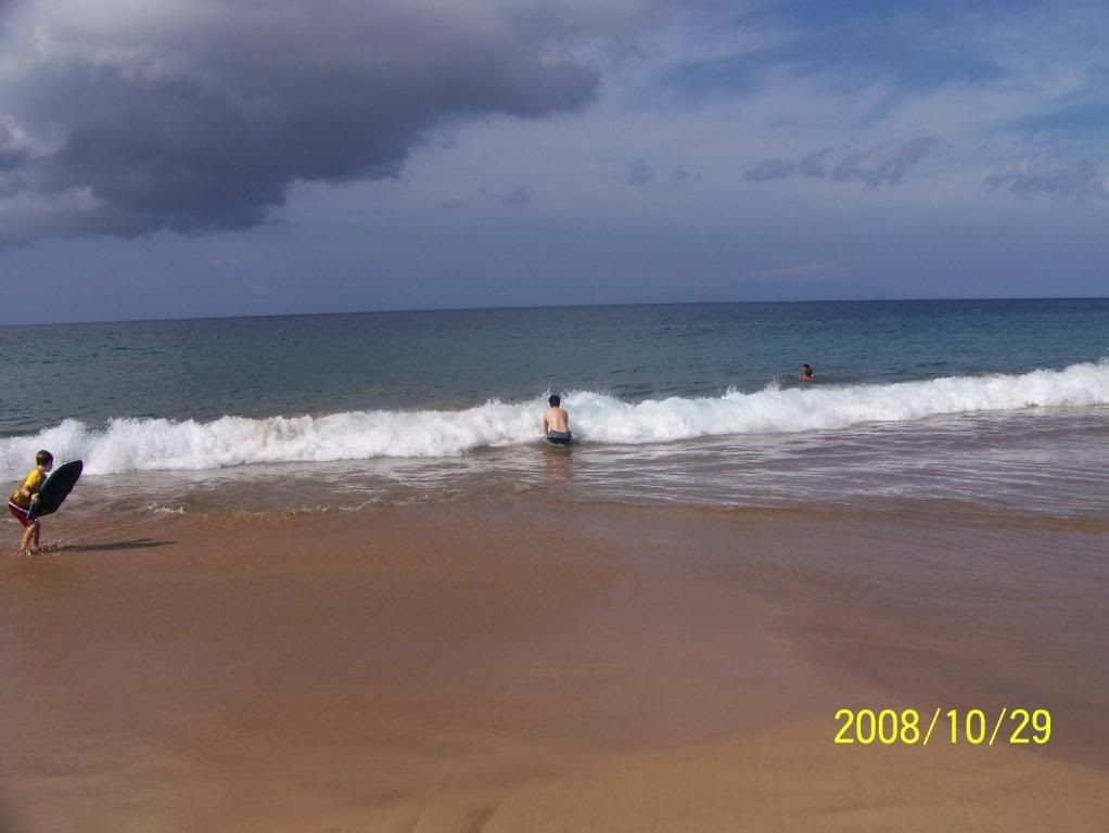 http://i377.photobucket.com/albums/oo214/davidatcanada/Hawaii/Maui/100_3330.jpg