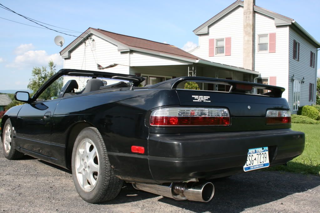 http://i377.photobucket.com/albums/oo214/wafflez65/1994%20Nissan%20240sx%20VERT/IMG_5167.jpg