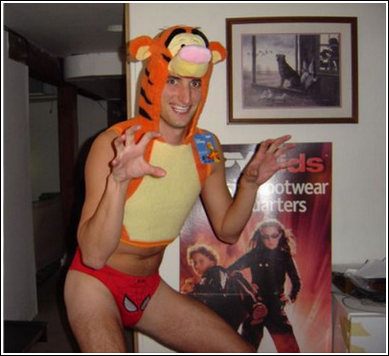 funny-pictures-humor-tigger-costume.png